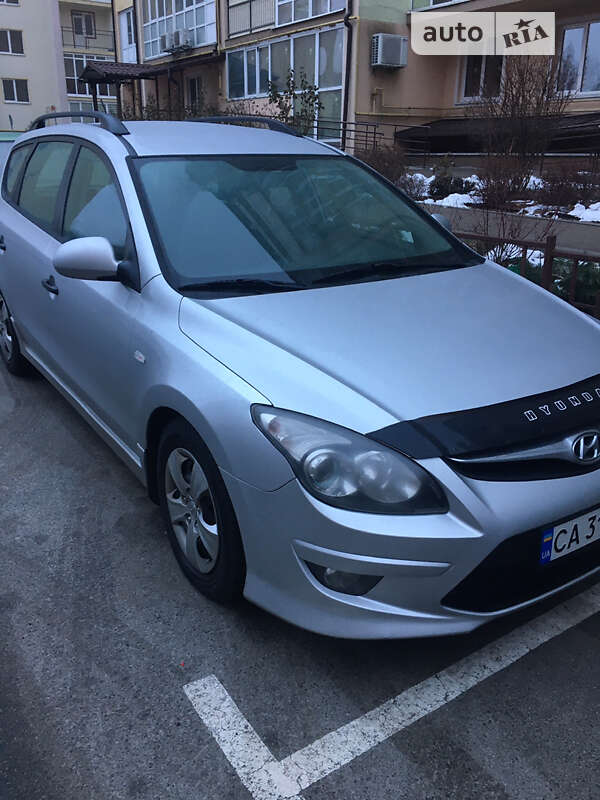 2012 hyundai i30