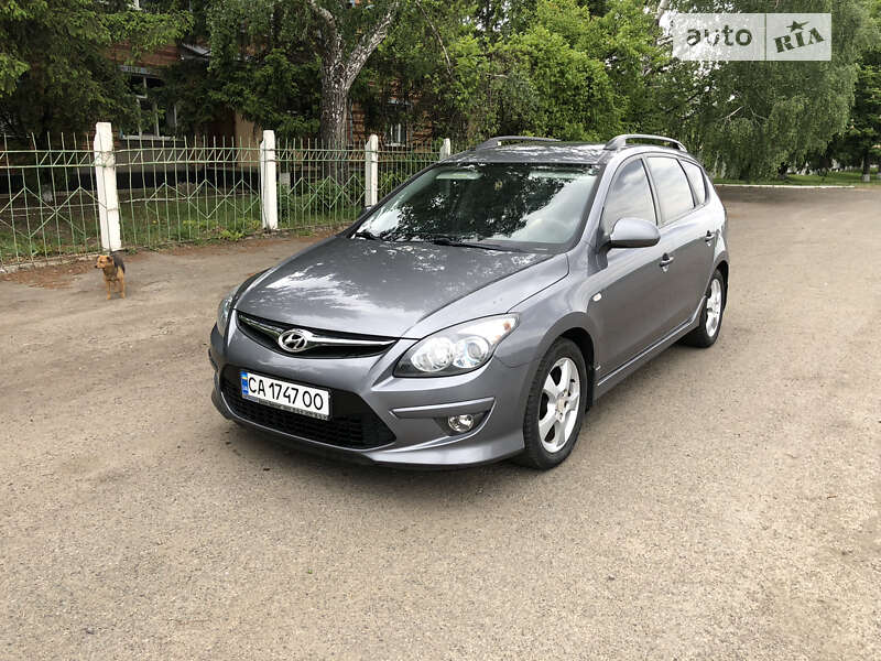 2012 hyundai i30