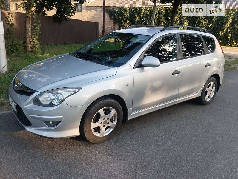2011 hyundai i30