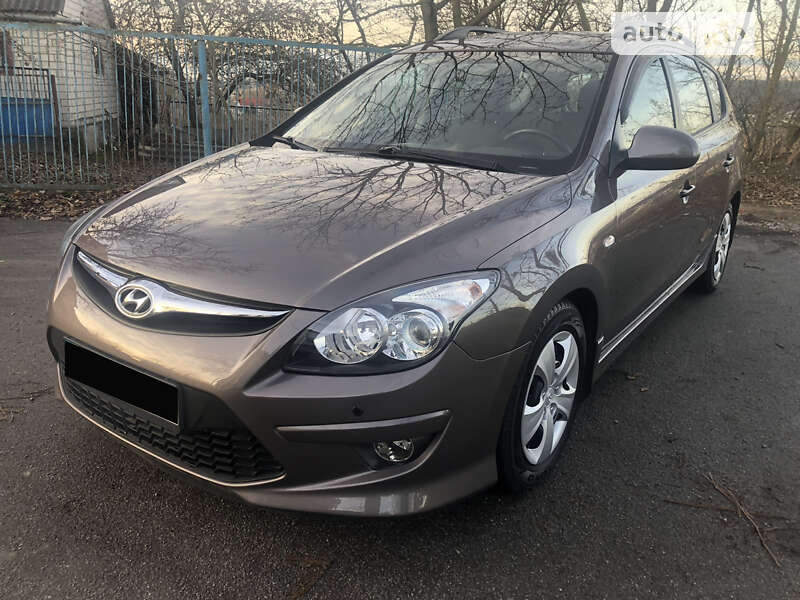 2011 hyundai i30