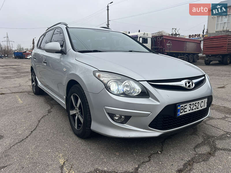 2011 hyundai i30