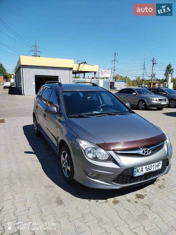 2012 hyundai i30