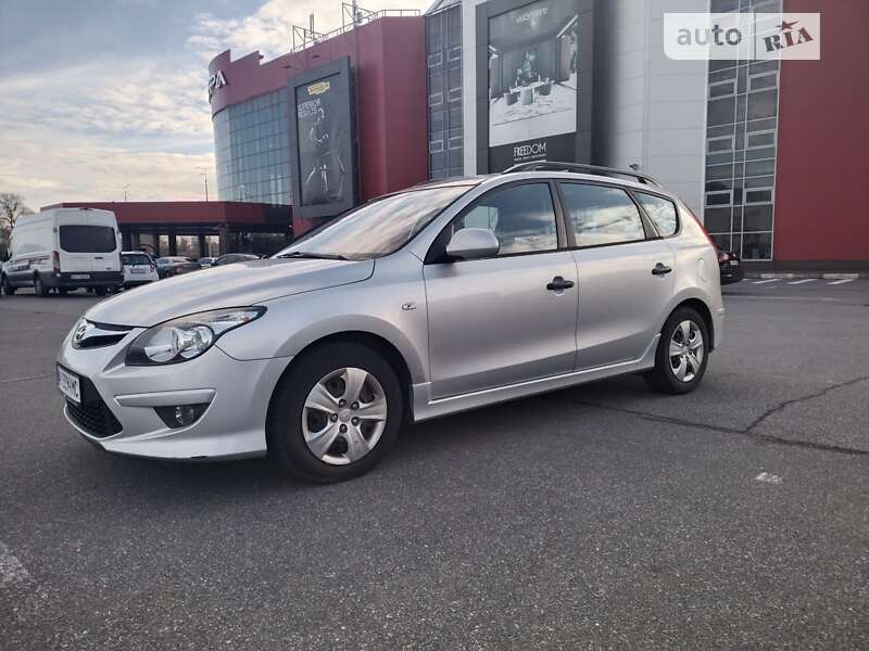 2010 hyundai i30