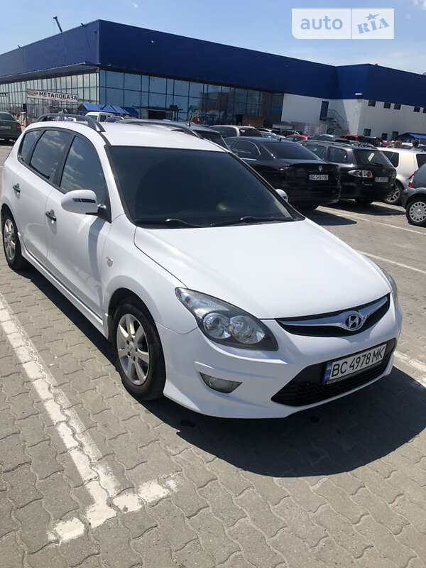 2010 hyundai i30
