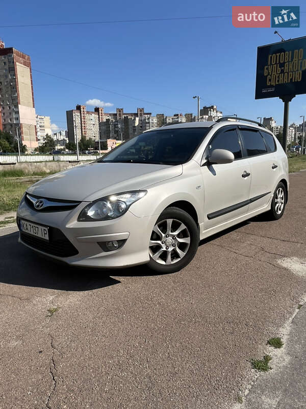2010 hyundai i30