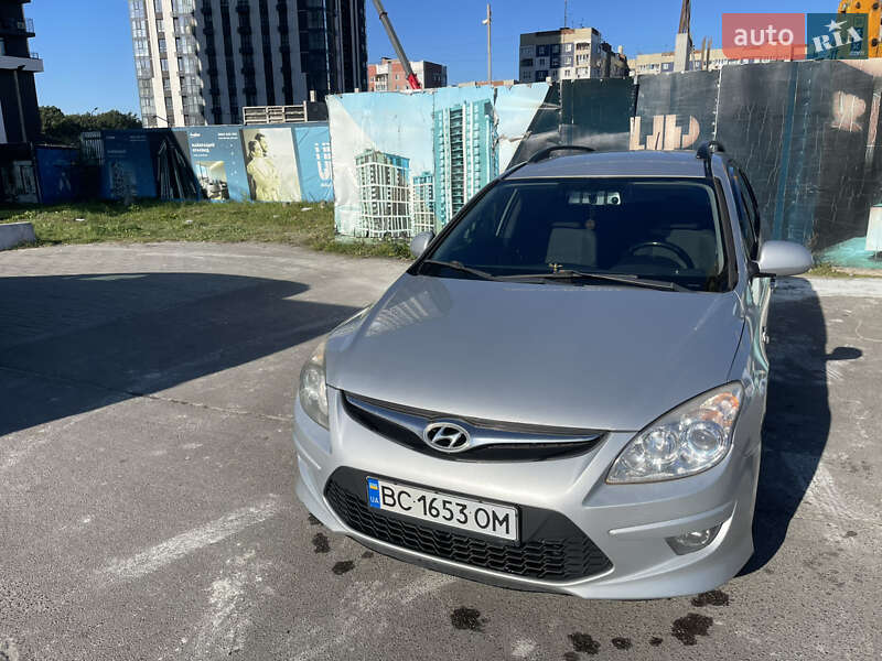 2010 hyundai i30