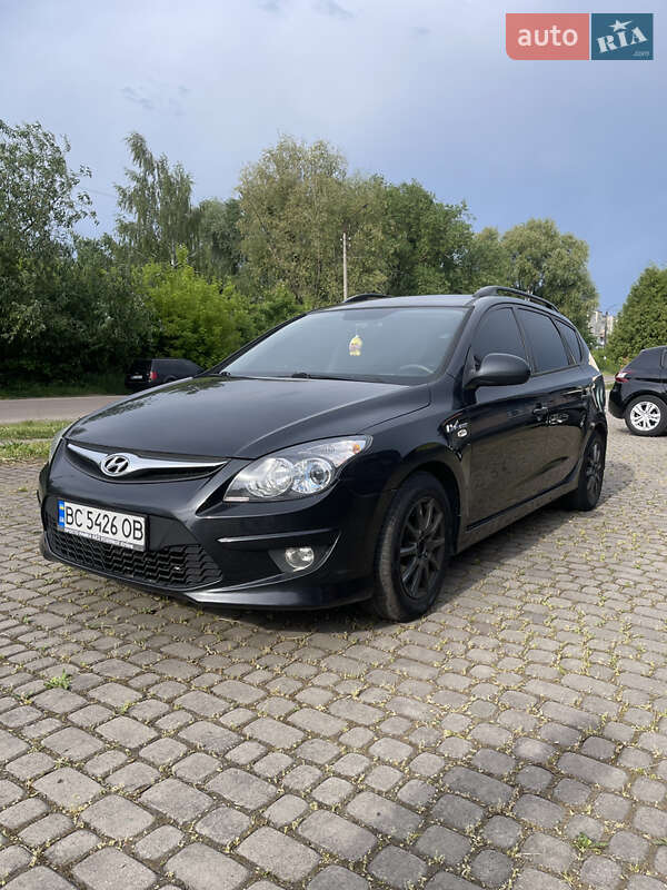 2010 hyundai i30