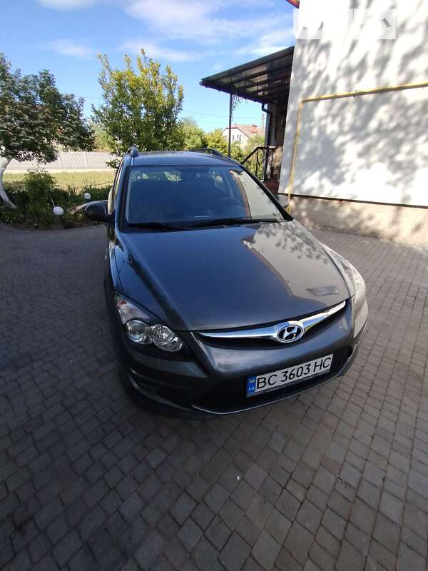 2010 hyundai i30