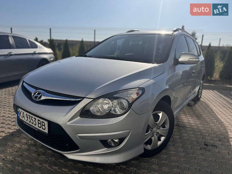 2011 hyundai i30