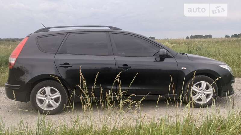 2011 hyundai i30