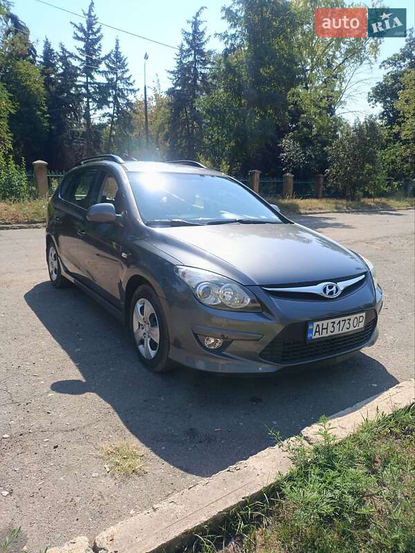 2011 hyundai i30