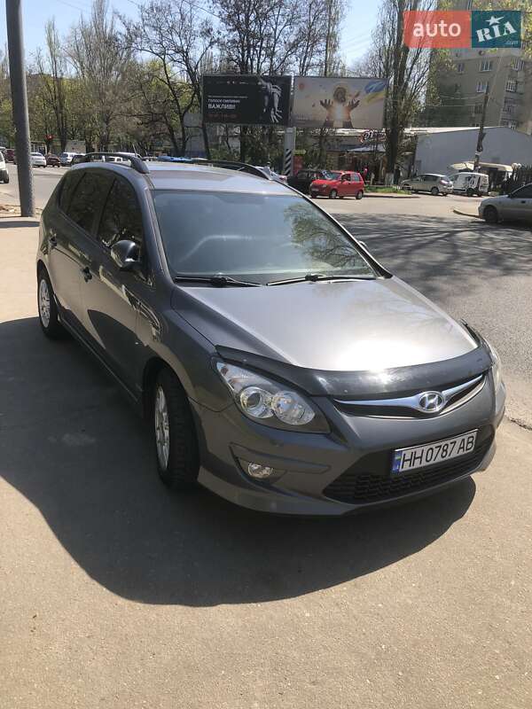 2011 hyundai i30
