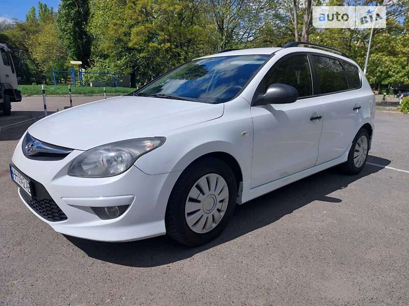 2011 hyundai i30