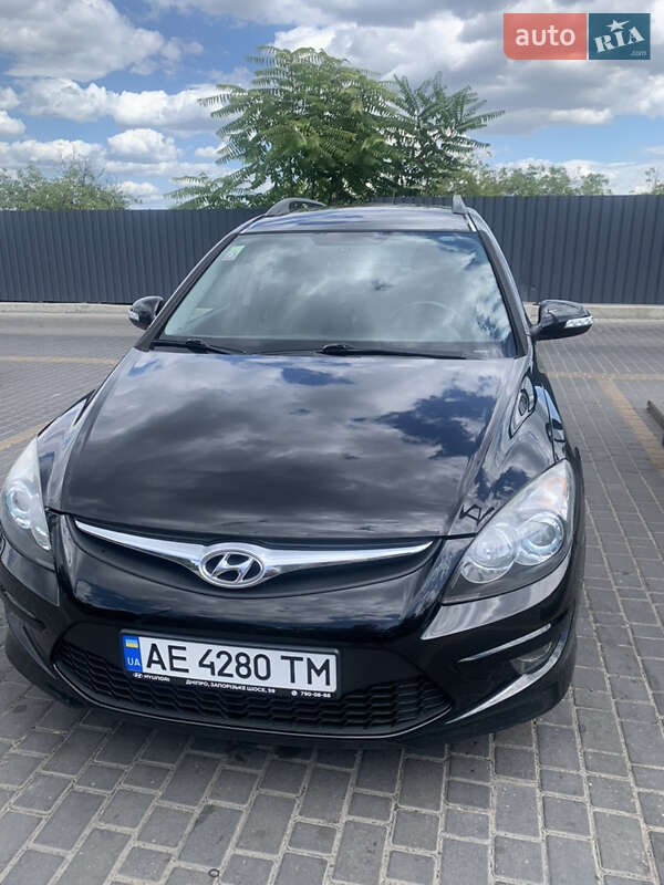 2011 hyundai i30