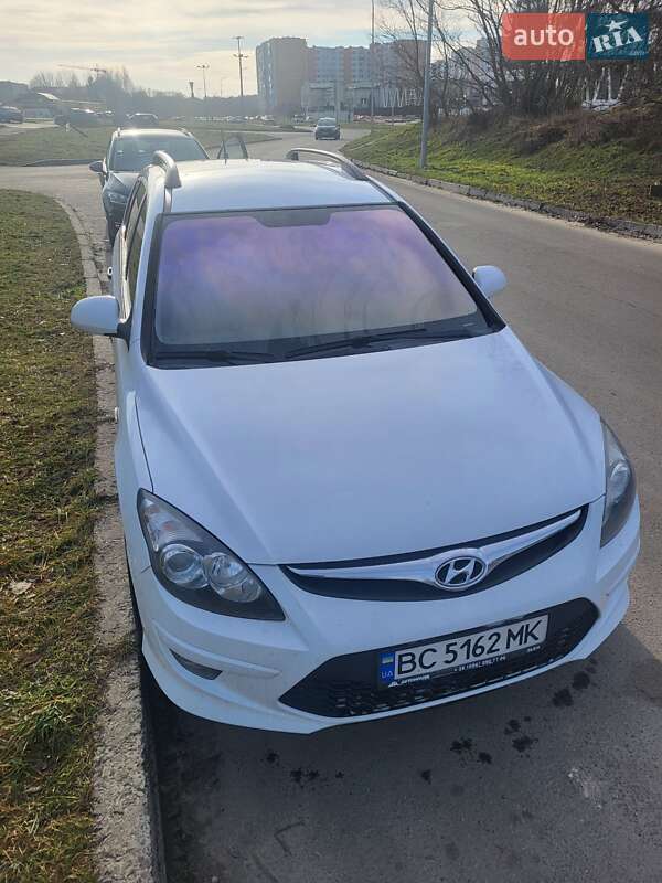 2011 hyundai i30