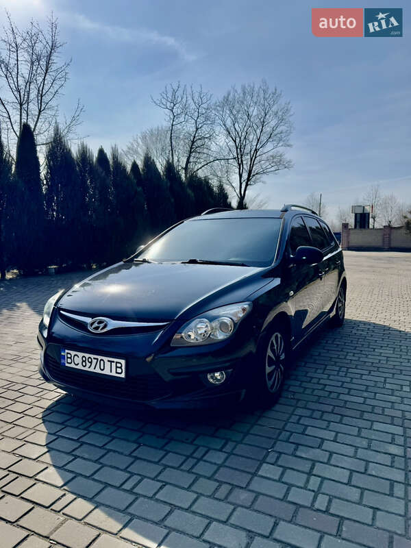 2011 hyundai i30