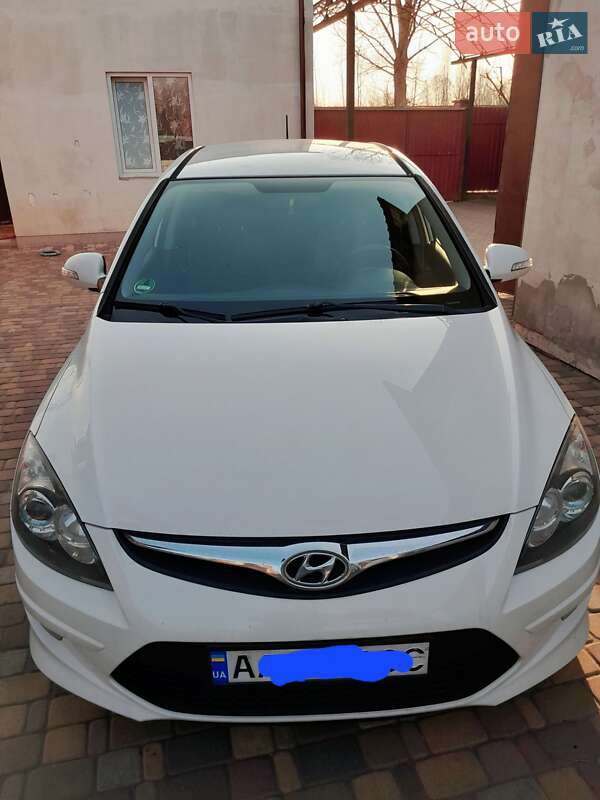 2012 hyundai i30