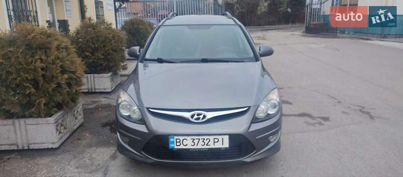 2012 hyundai i30