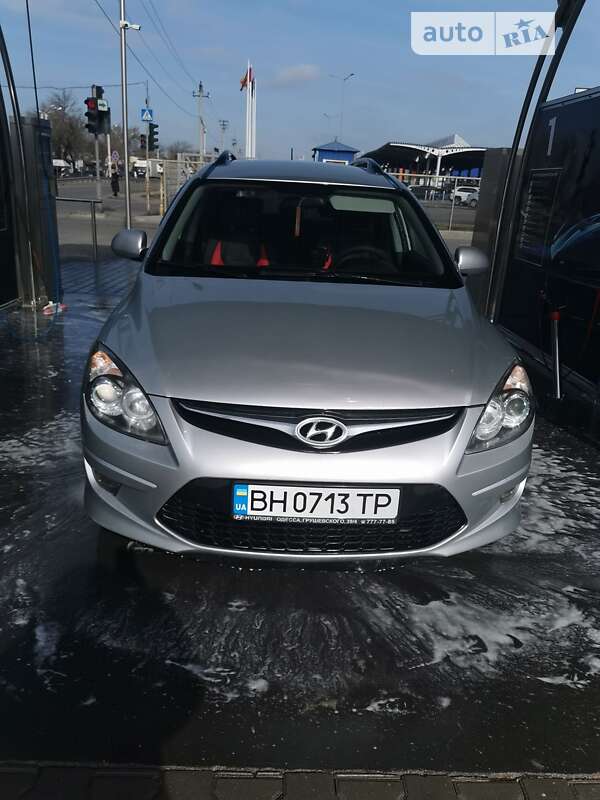 2012 hyundai i30