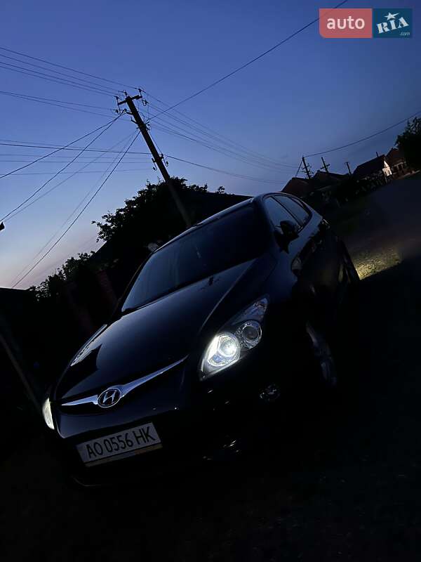 2010 hyundai i30