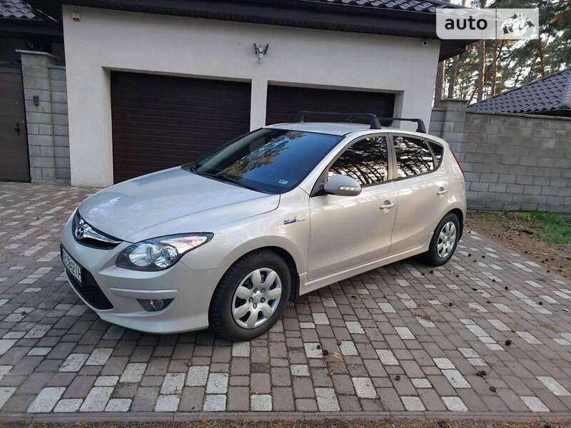 2010 hyundai i30
