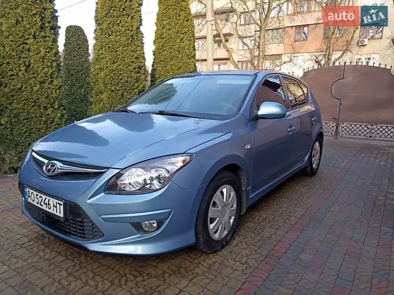 2011 hyundai i30