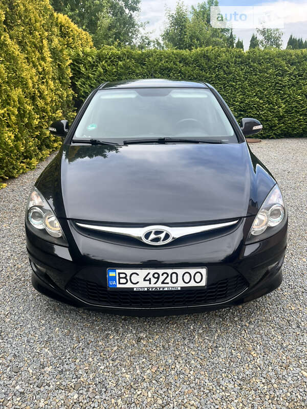 2011 hyundai i30