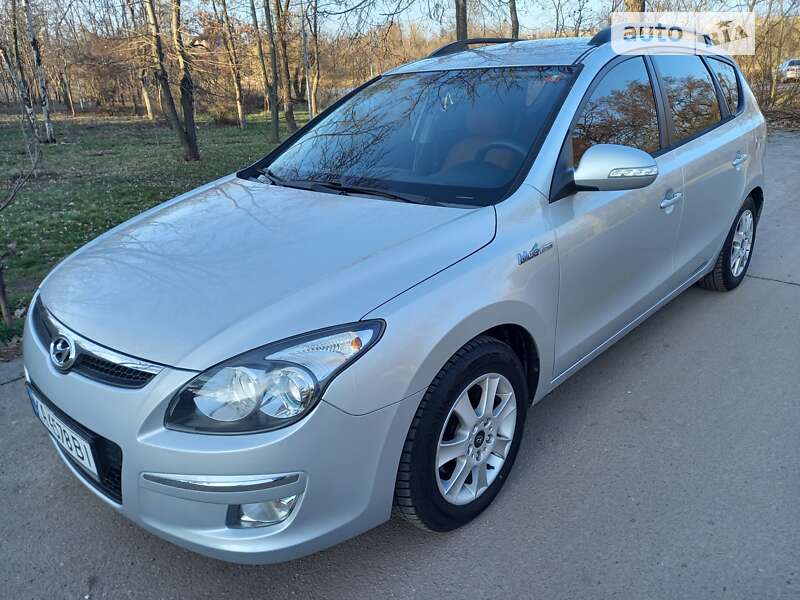 2010 hyundai i30