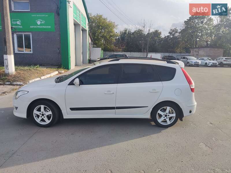 2011 hyundai i30