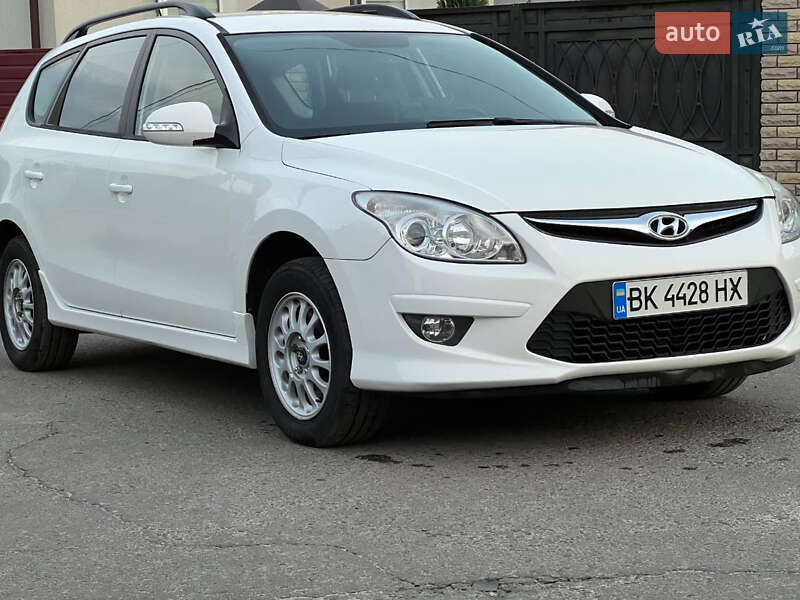 2012 hyundai i30