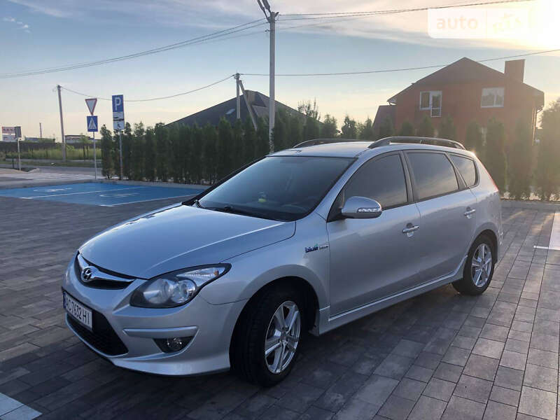 2010 hyundai i30