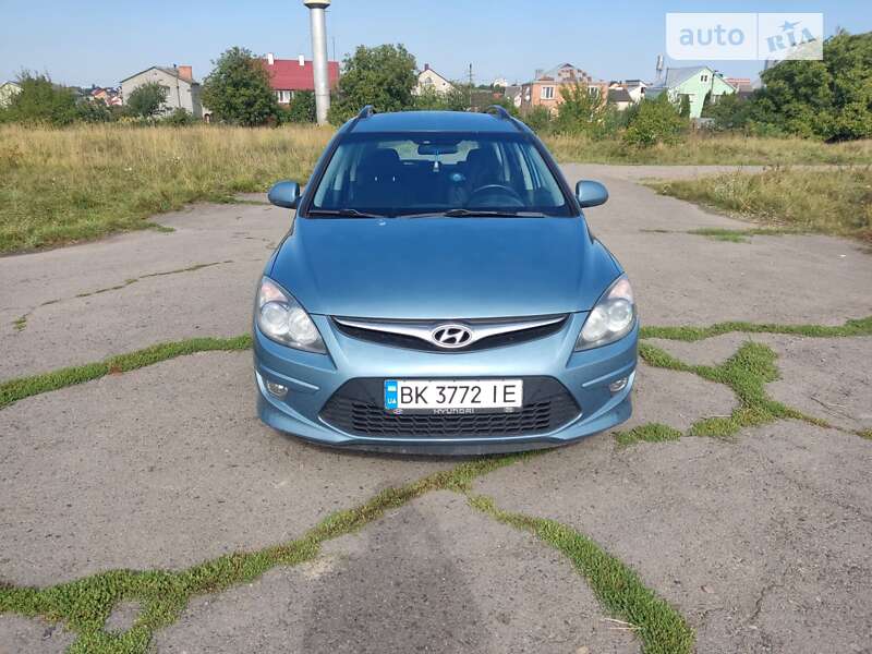 2010 hyundai i30