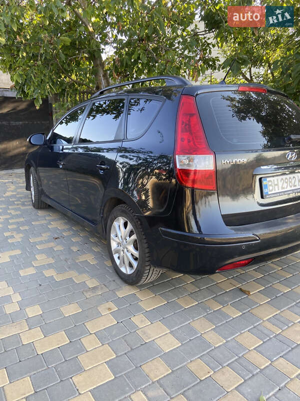 2011 hyundai i30