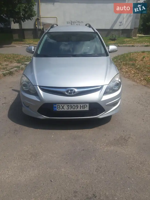 2011 hyundai i30