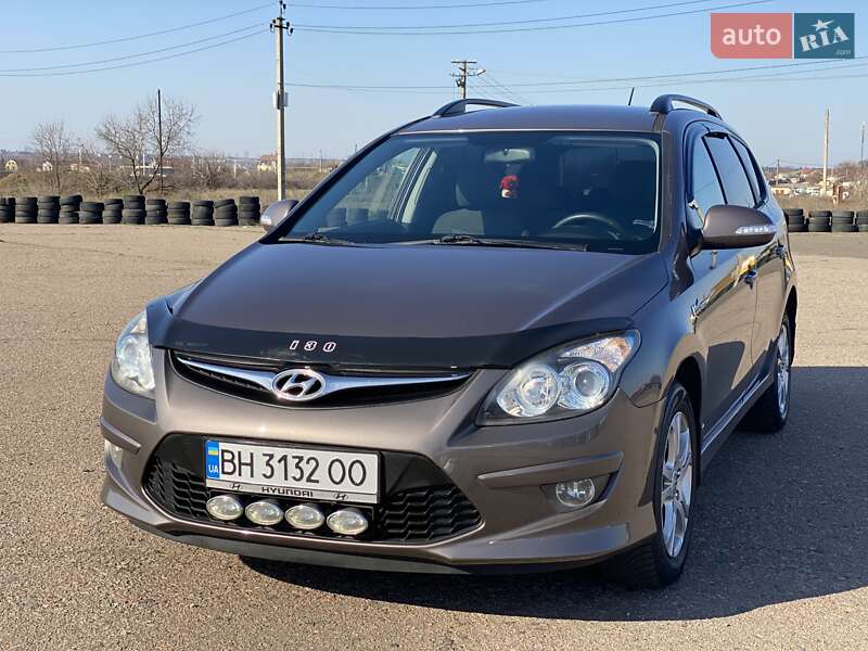 2011 hyundai i30