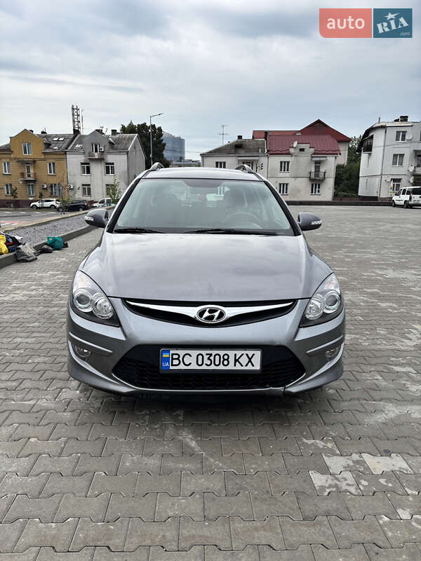 2011 hyundai i30