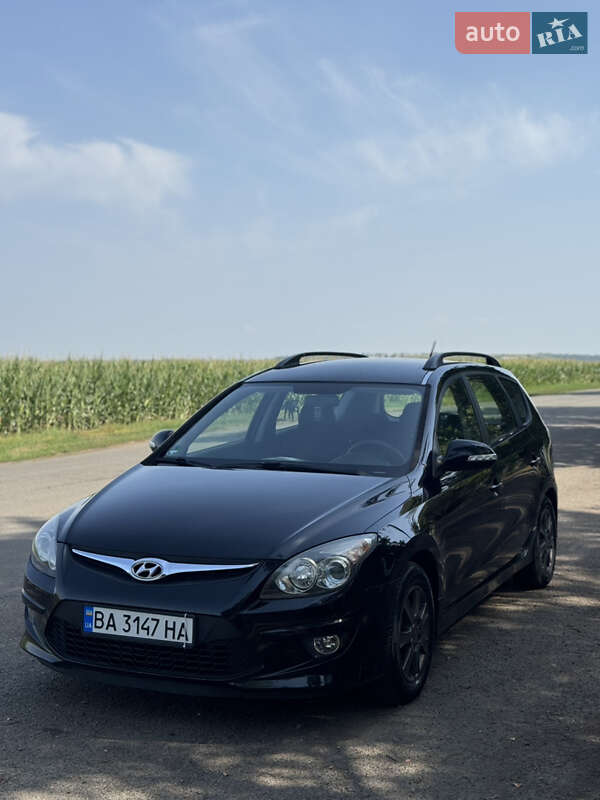 2011 hyundai i30