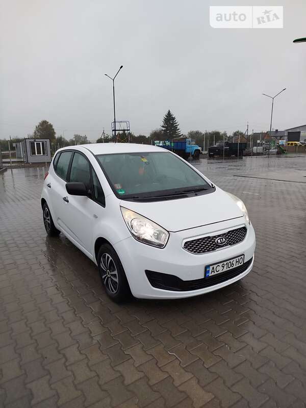 2010 kia venga