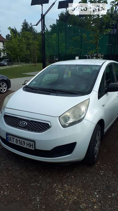 2010 kia venga