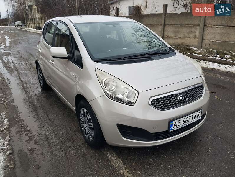 2010 kia venga
