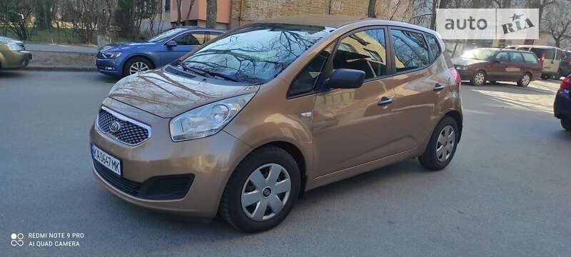 2010 kia venga