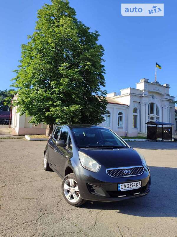 2011 kia venga
