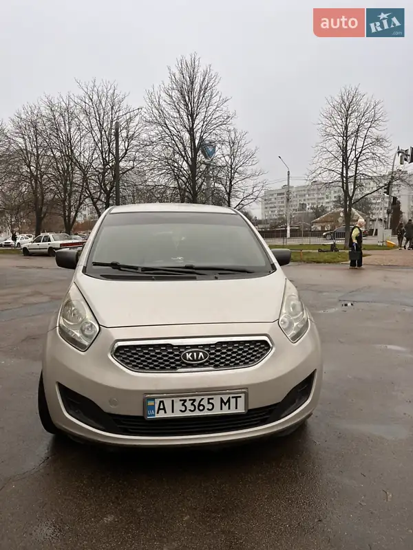 2011 kia venga