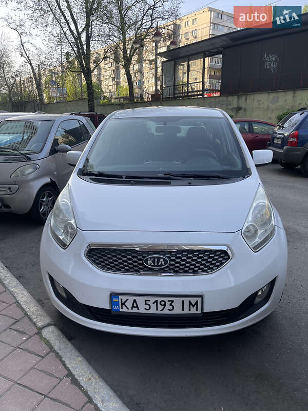2010 kia venga