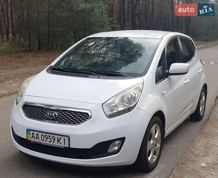 2010 kia venga