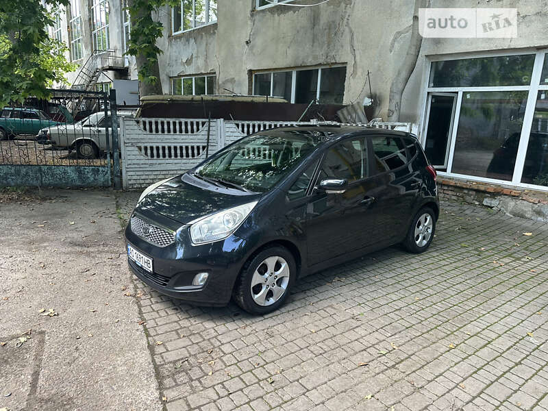 2010 kia venga