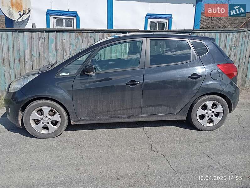 2010 kia venga