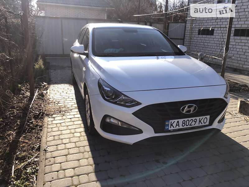 2022 hyundai i30