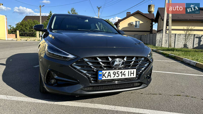 2022 hyundai i30