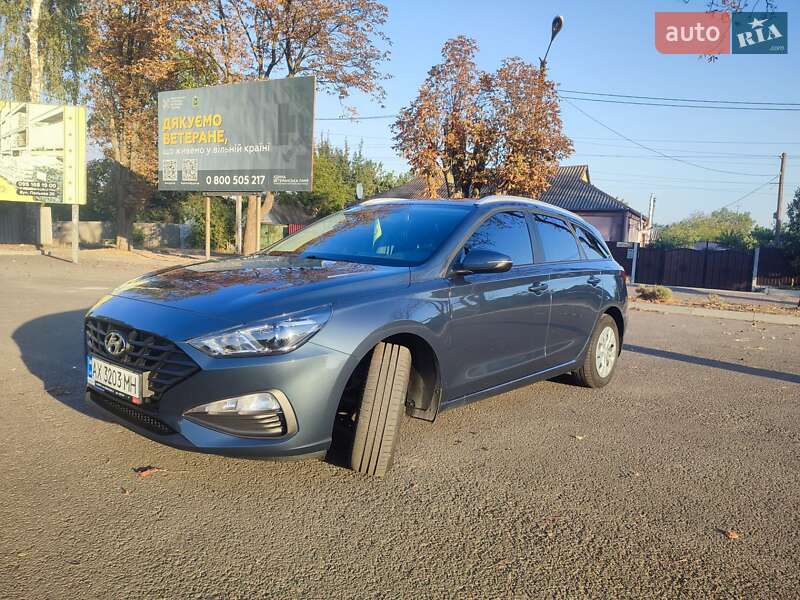 2022 hyundai i30